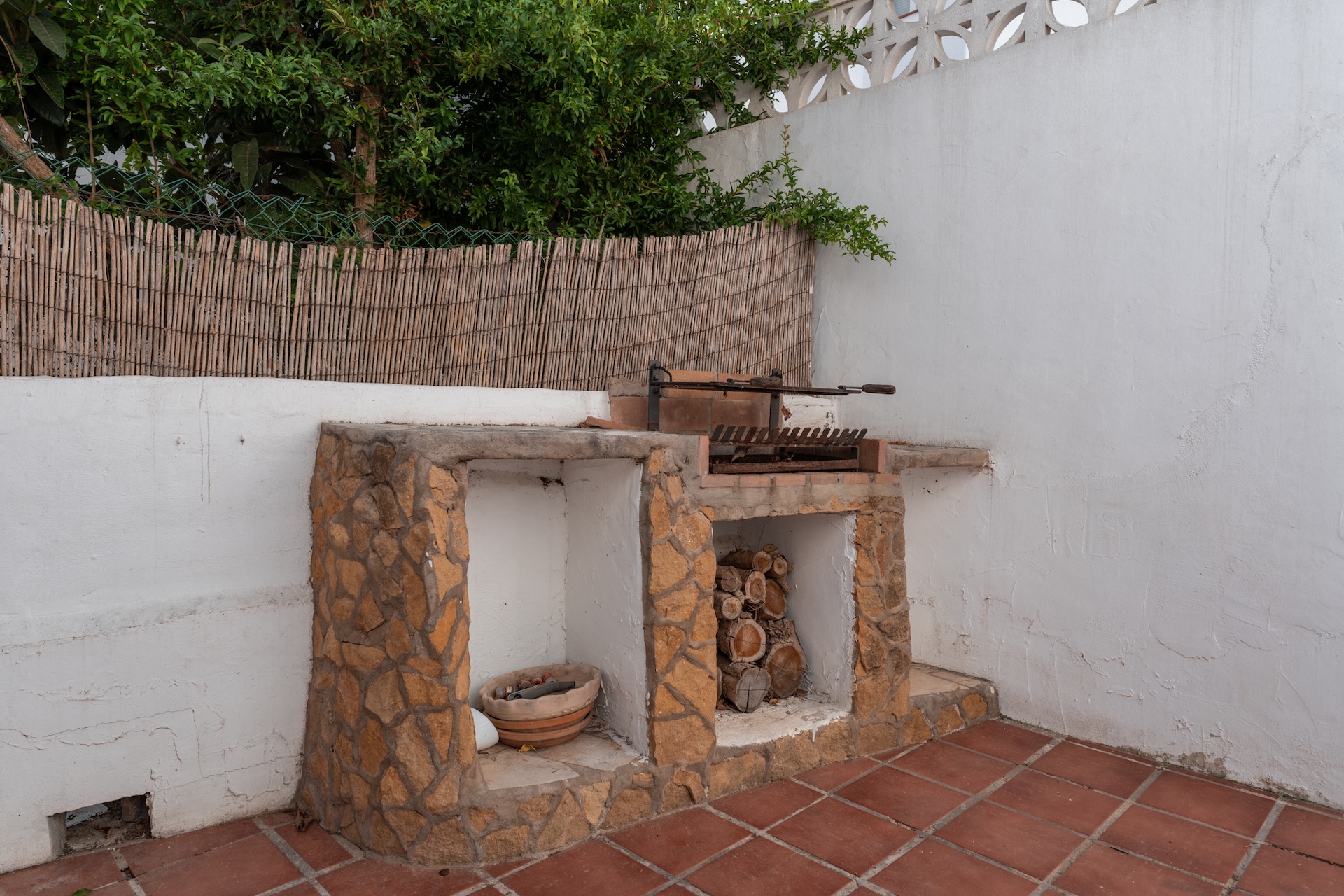 Resa Estates house huis te koop Siesta bbq.jpg